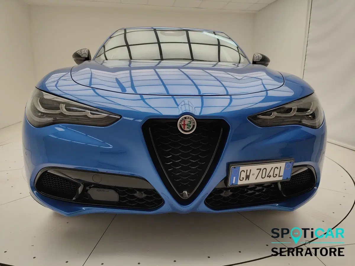 Alfa Romeo Stelvio usata a Como (2)