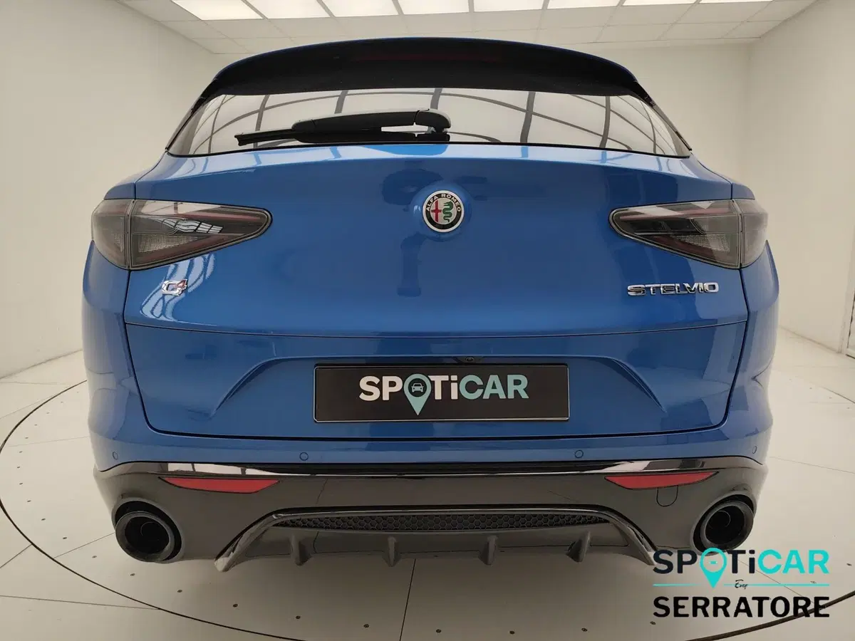 Alfa Romeo Stelvio usata a Como (5)
