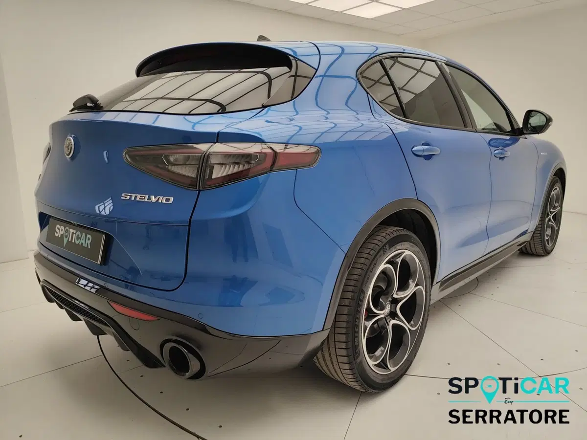 Alfa Romeo Stelvio usata a Como (6)