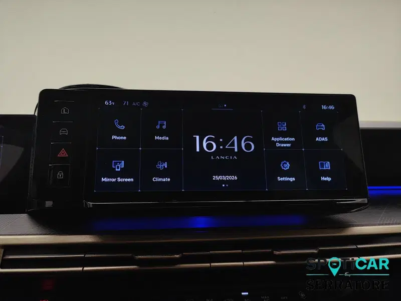 Lancia Ypsilon usata a Como (11)