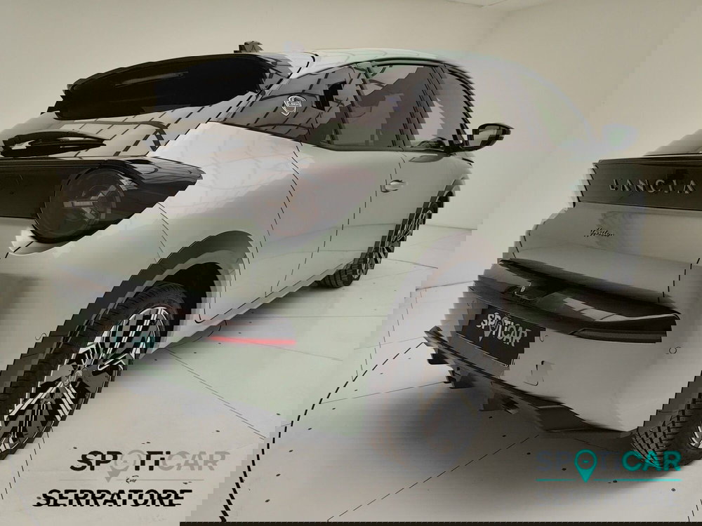 Lancia Ypsilon usata a Como (6)