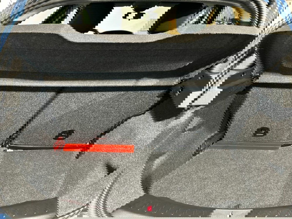 Lancia Ypsilon usata a Lecco (12)