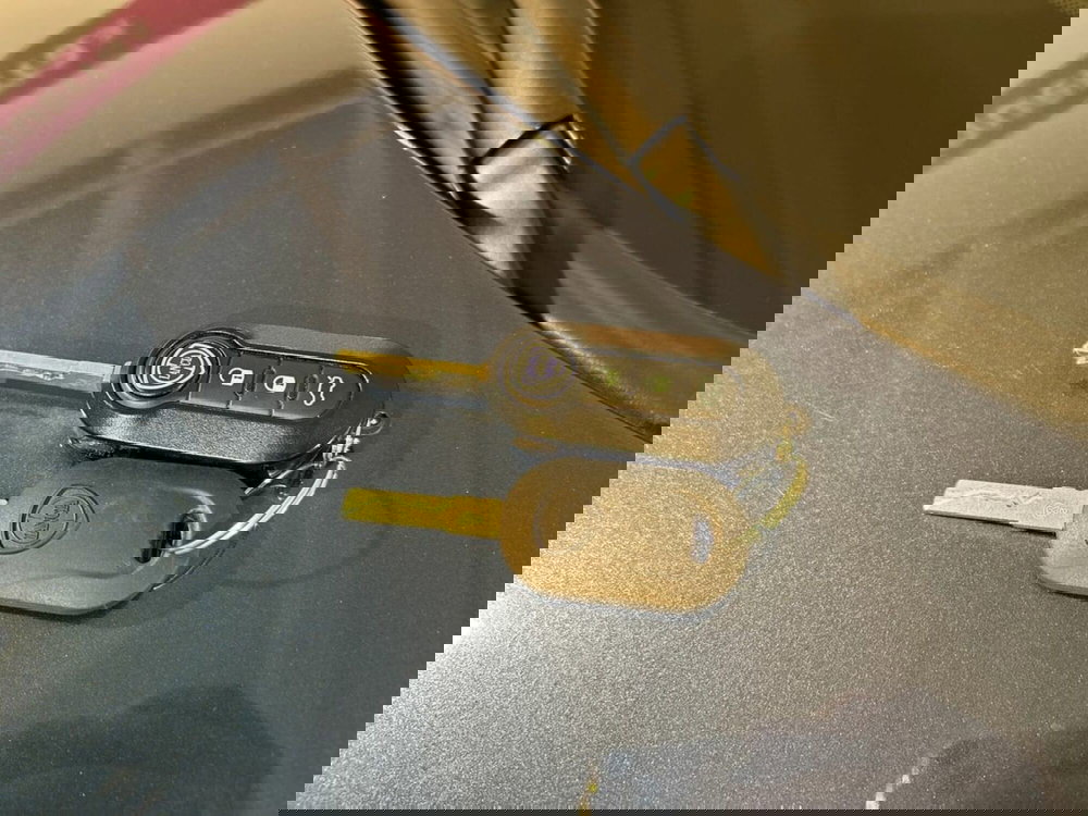 Lancia Ypsilon usata a Lecco (15)