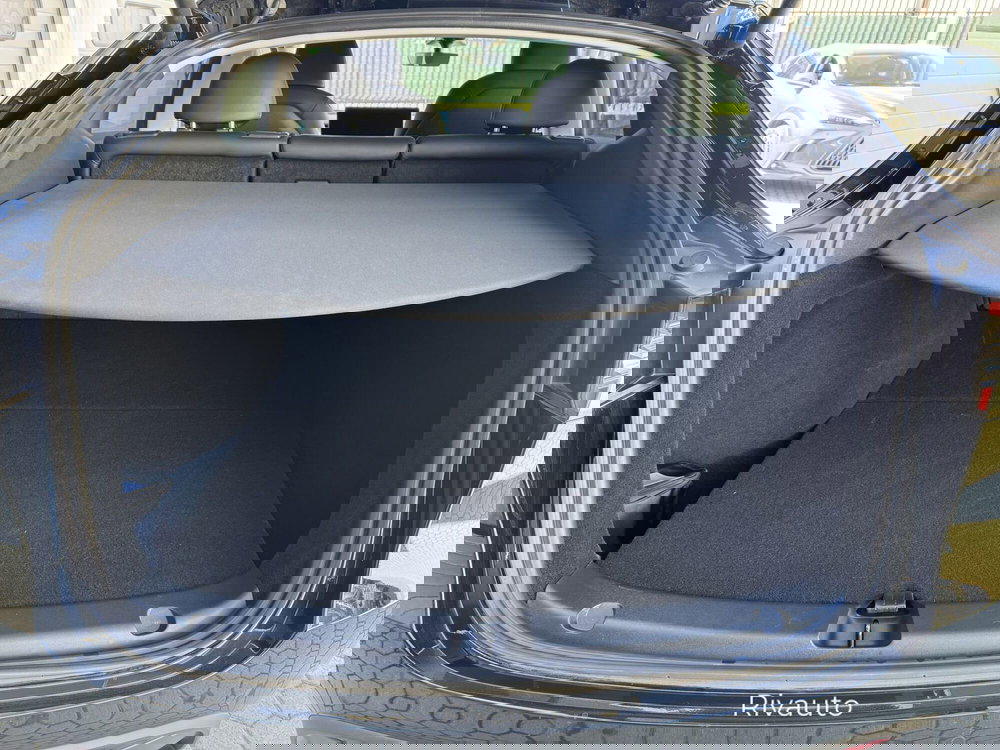 Tesla Model 3 usata a Como (10)