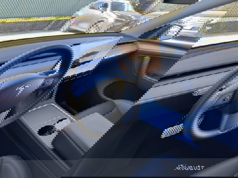 Tesla Model 3 usata a Como (7)