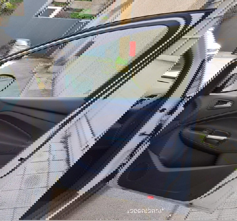 Ford C-Max usata a Salerno (15)