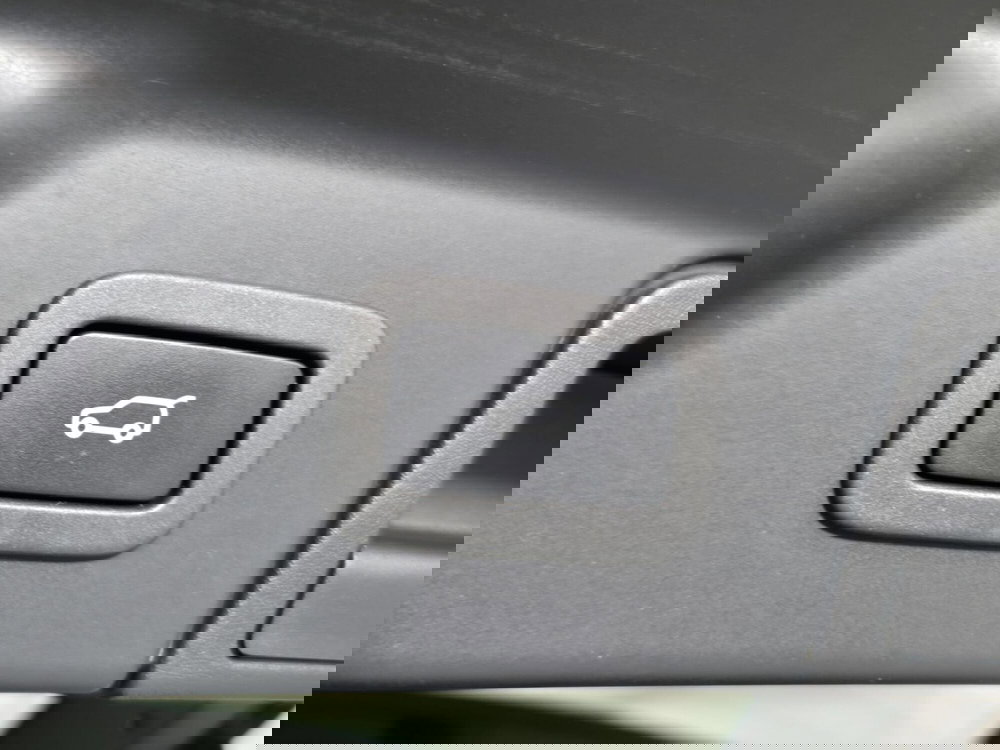 Land Rover Range Rover Velar usata a Torino (20)