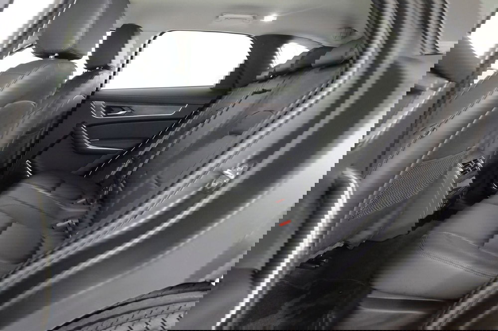 Jaguar F-Pace usata a Torino (5)