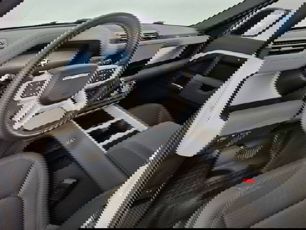 Land Rover Defender usata a Torino (15)