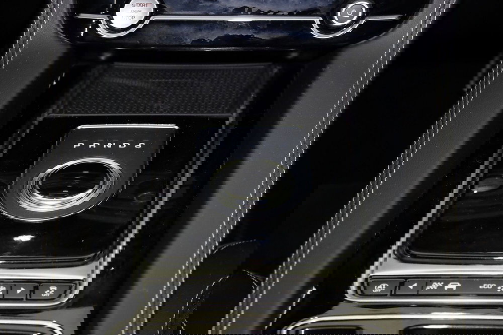 Jaguar F-Pace usata a Torino (11)