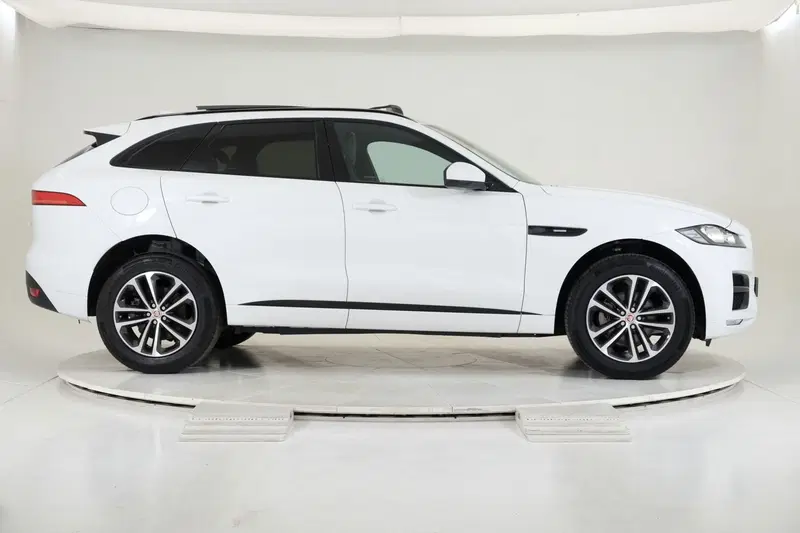 Jaguar F-Pace usata a Torino (6)