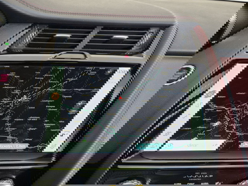 Jaguar E-Pace usata a Torino (12)