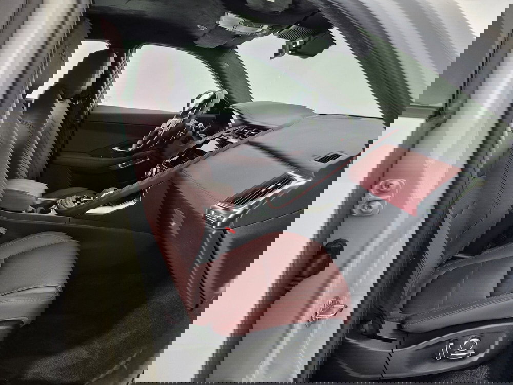 Jaguar E-Pace usata a Torino (3)