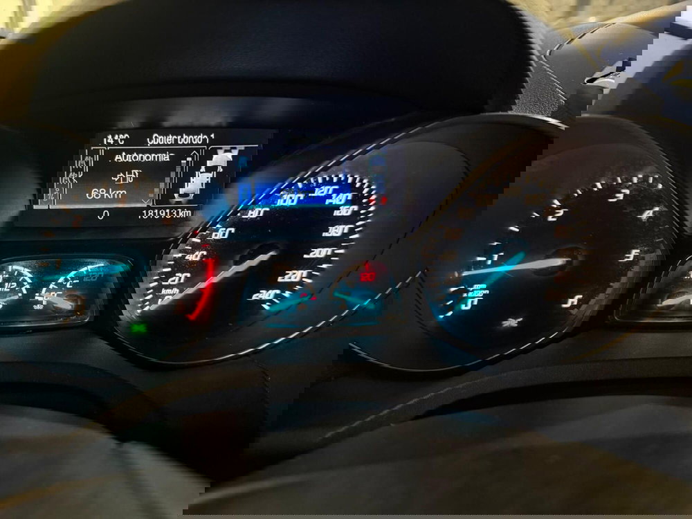 Ford Kuga usata a Napoli (13)