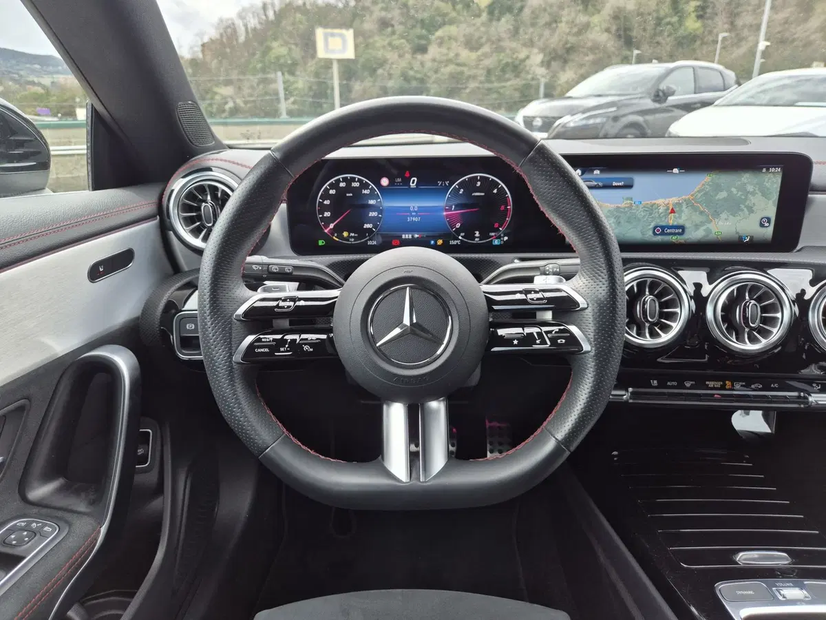Mercedes-Benz CLA Shooting Brake usata  (17)