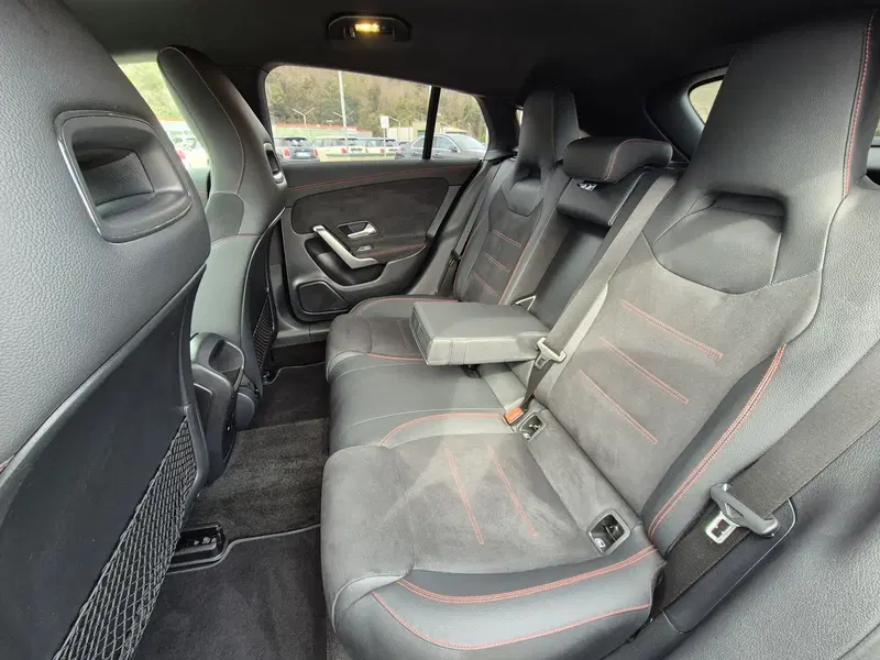 Mercedes-Benz CLA Shooting Brake usata  (19)