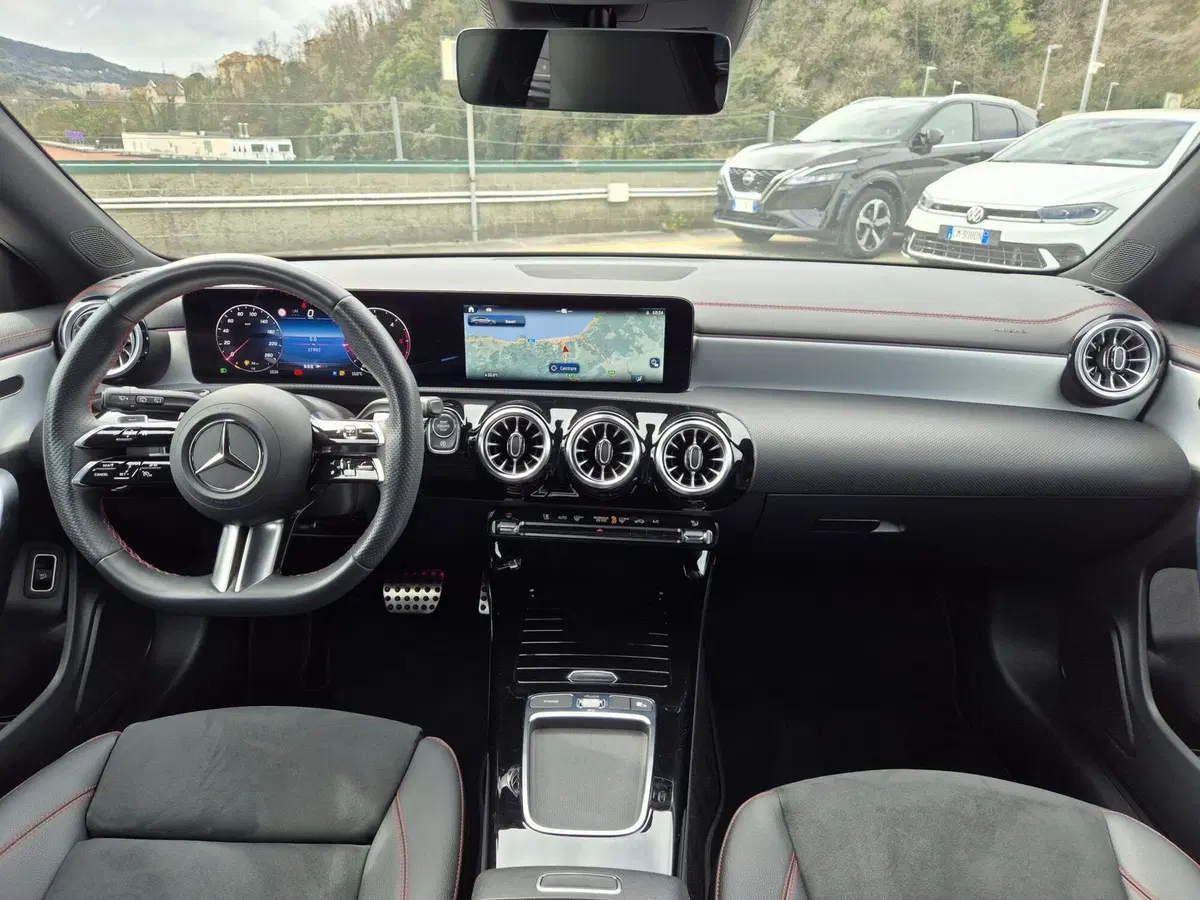 Mercedes-Benz CLA Shooting Brake usata  (8)