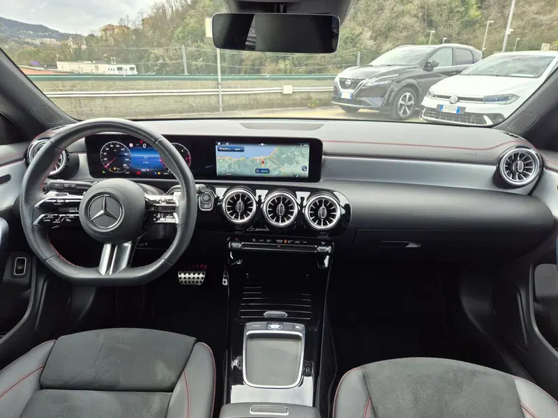 Mercedes-Benz CLA Shooting Brake usata  (8)