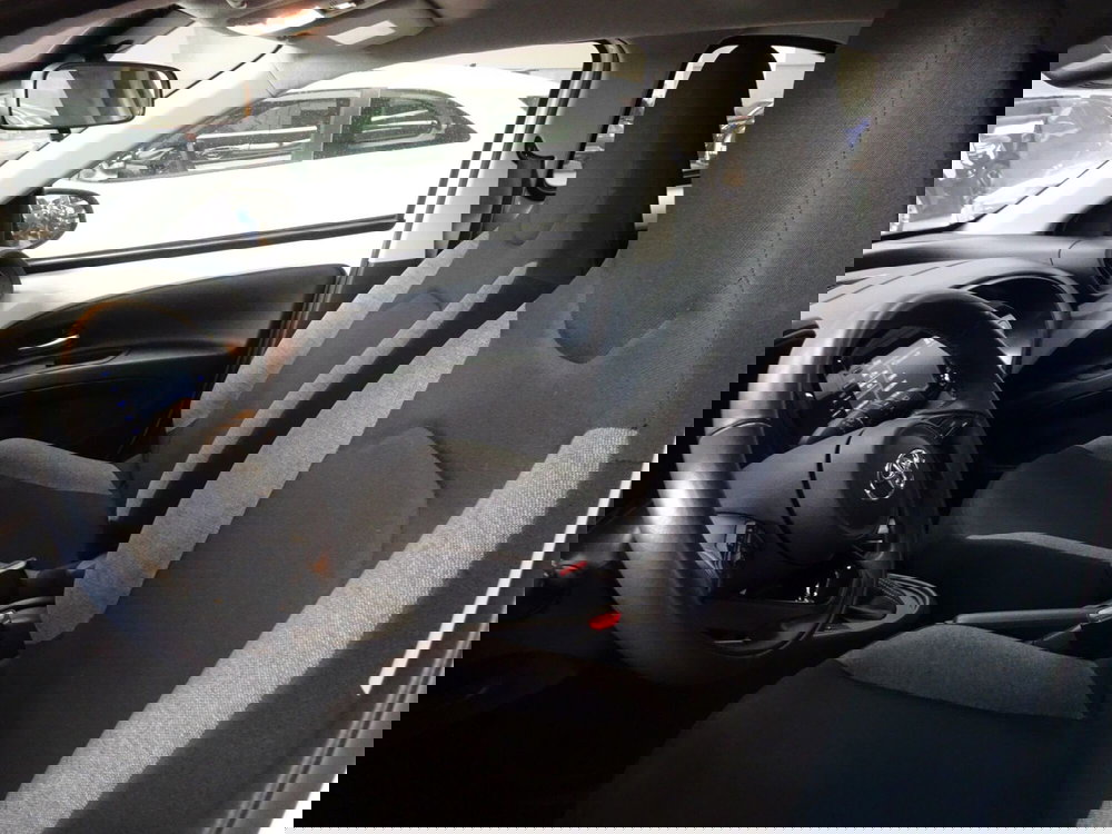 Toyota Aygo X usata a Treviso (10)