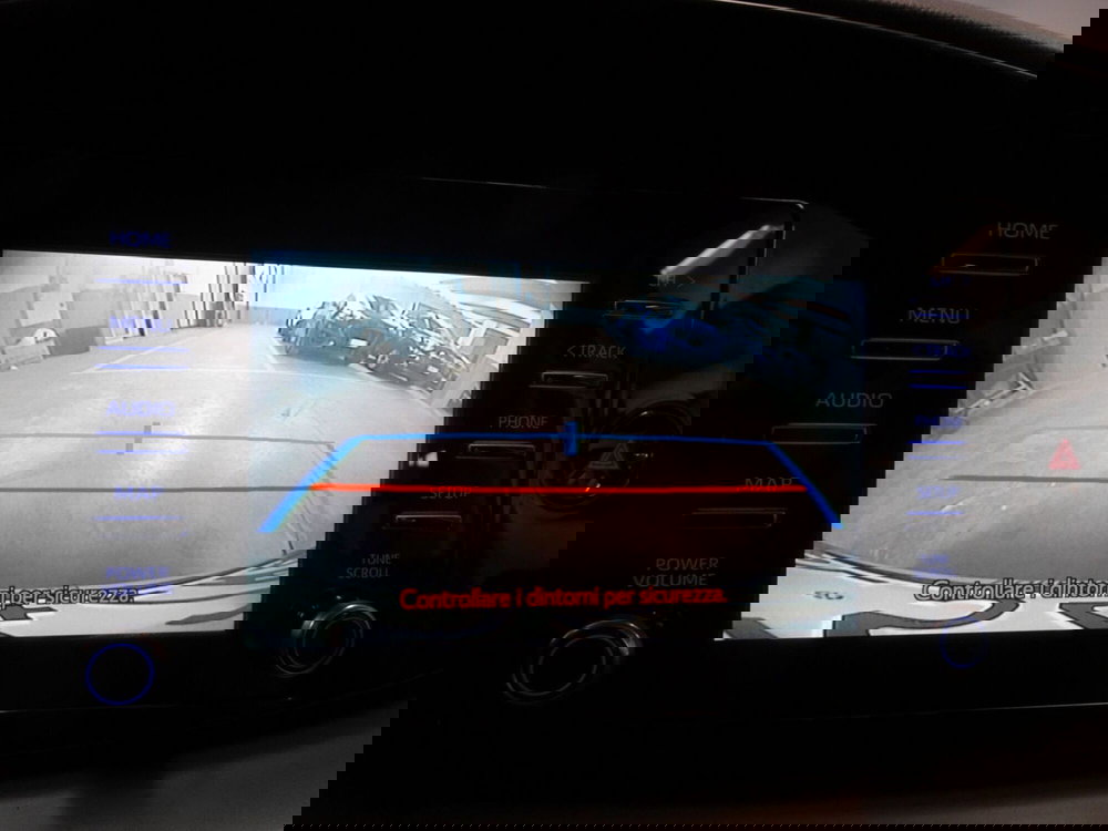 Toyota Aygo X usata a Treviso (17)