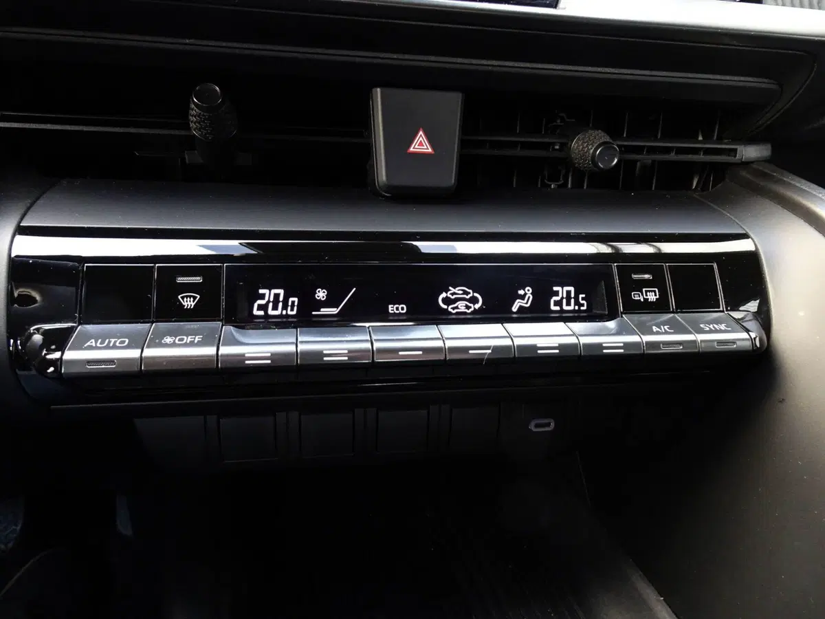 Toyota Toyota C-HR usata a Treviso (17)