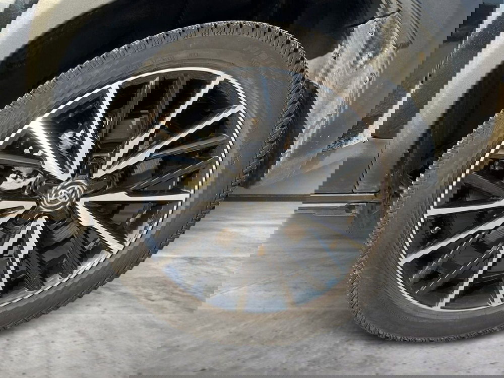 Toyota Yaris Cross usata a Ragusa (12)