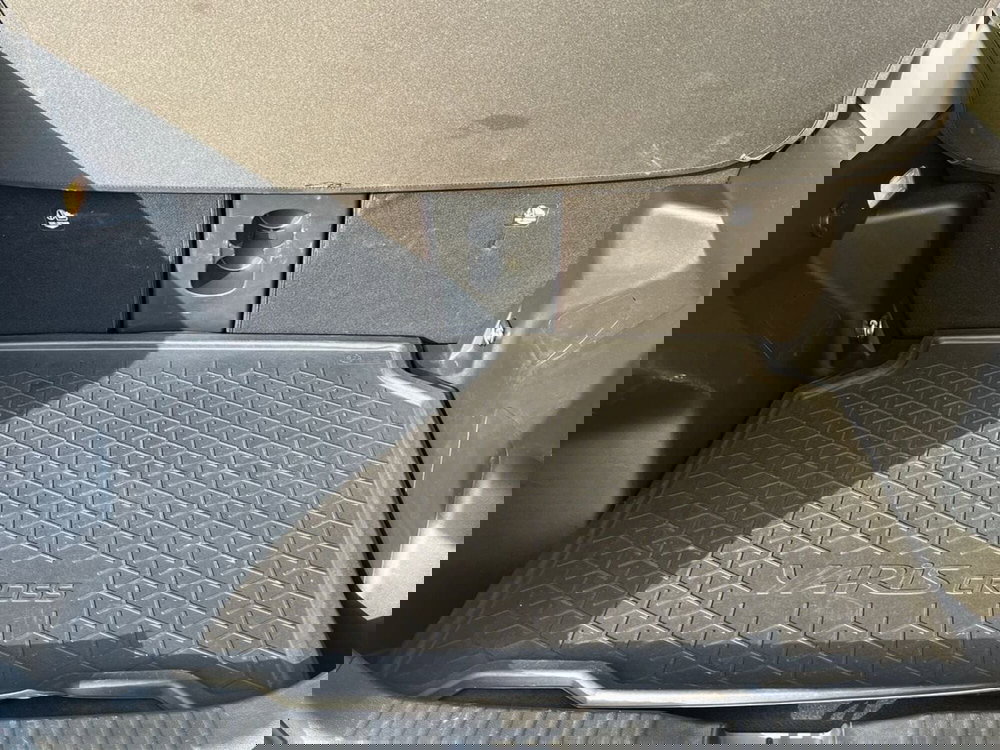 Toyota Yaris Cross usata a Ragusa (6)