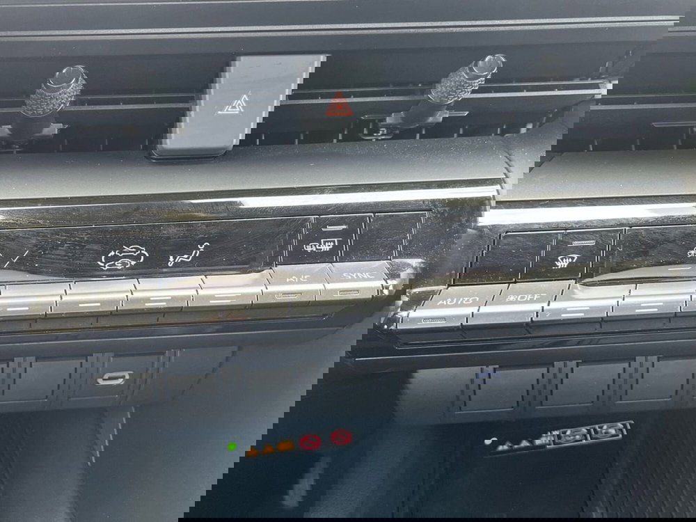 Toyota Toyota C-HR usata a Ragusa (15)