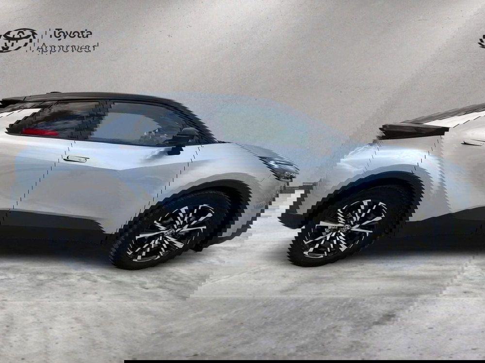 Toyota Toyota C-HR usata a Ragusa (4)