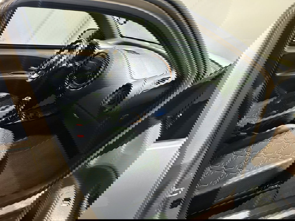 Toyota Aygo X usata a Milano (6)