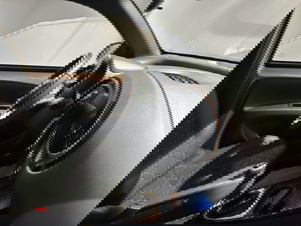 Toyota Aygo X usata a Milano (7)