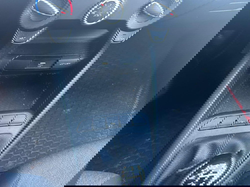 Kia Stonic usata a Napoli (12)