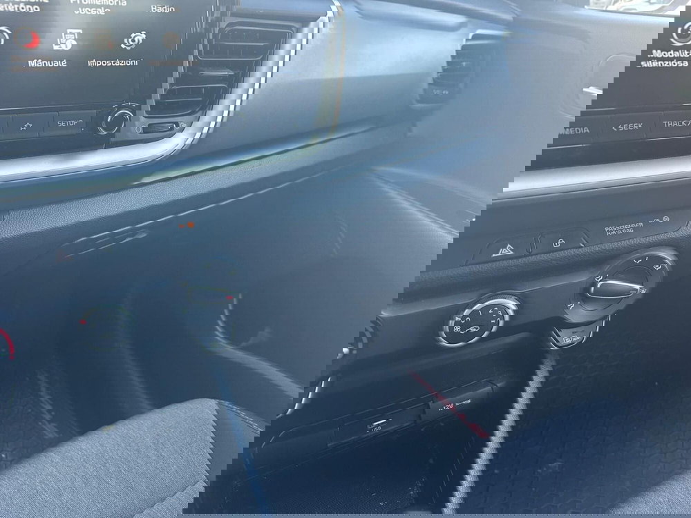 Kia Stonic usata a Napoli (15)