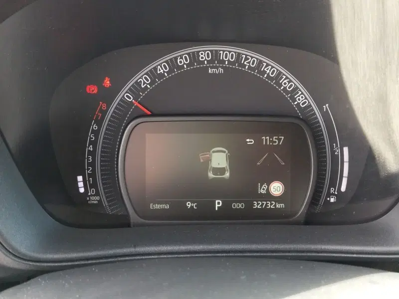 Toyota Aygo X usata a Roma (7)