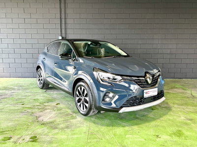 Renault Captur Full Hybrid E-Tech 145 CV Techno del 2023 usata a Nova Milanese