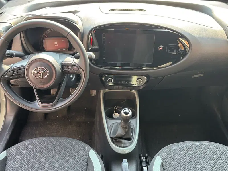 Toyota Aygo X nuova a Bologna (10)