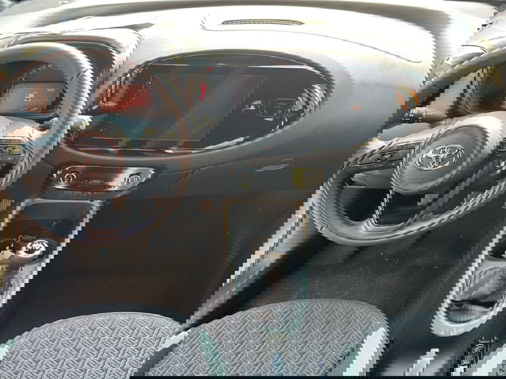 Toyota Aygo X nuova a Bologna (10)