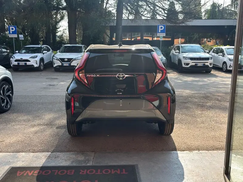 Toyota Aygo X nuova a Bologna (4)