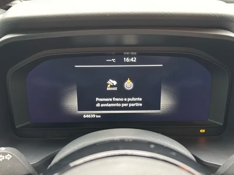 Nissan Qashqai usata a Bologna (15)