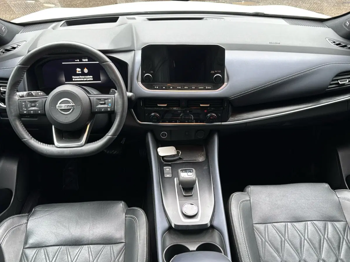 Nissan Qashqai usata a Bologna (16)