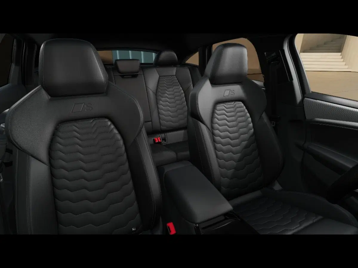 Audi A6 Sportback e-tron nuova a Livorno (11)