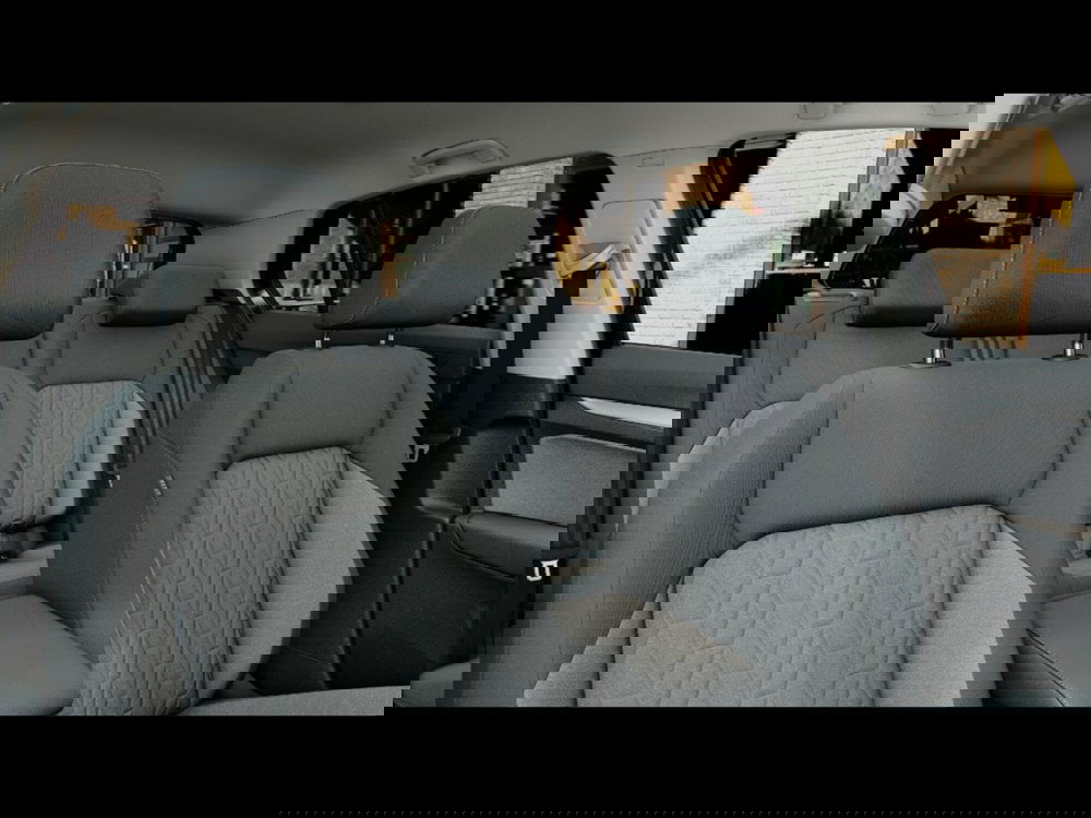 Volkswagen Golf nuova a Livorno (8)