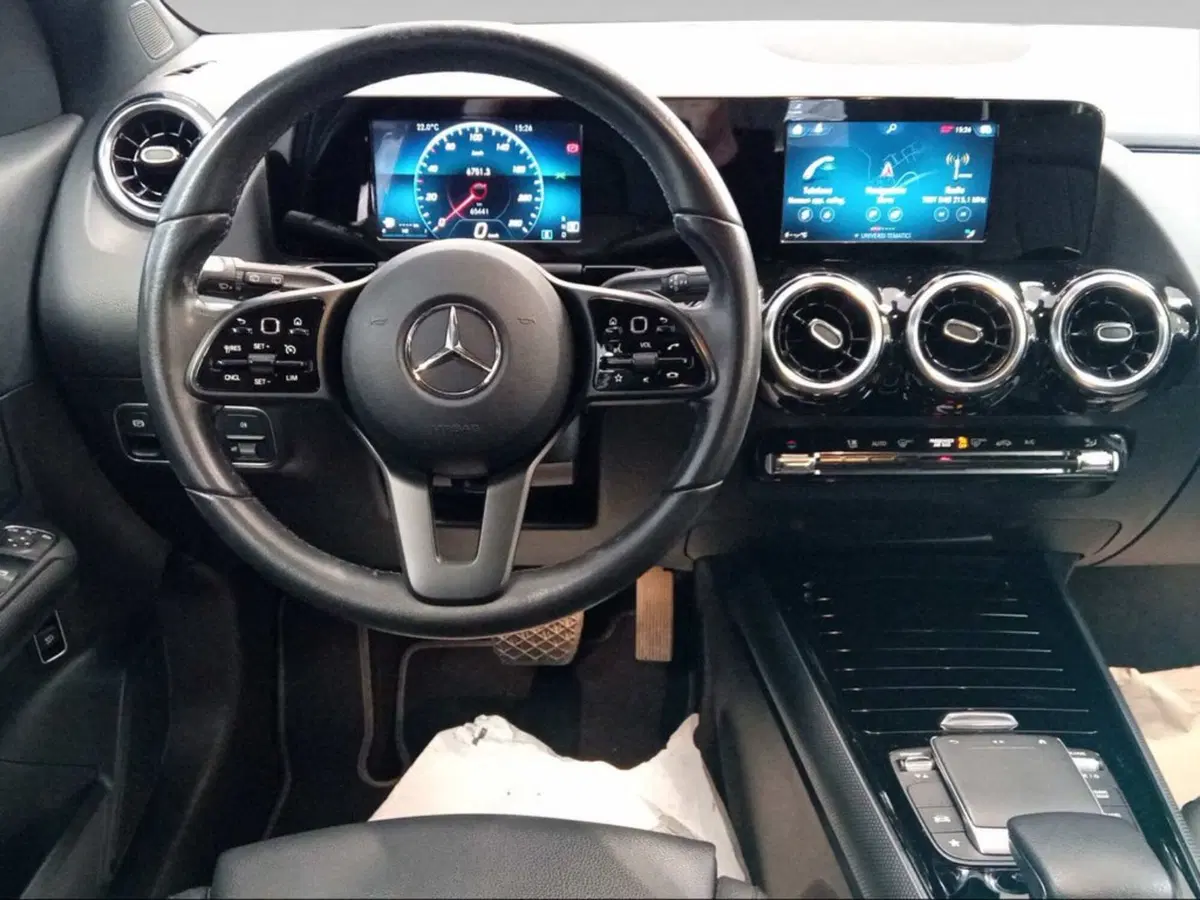 Mercedes-Benz GLA SUV usata a Firenze (6)