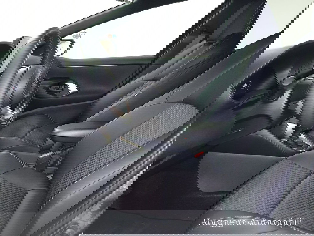 Mazda Mazda2 Hybrid nuova a Catanzaro (11)