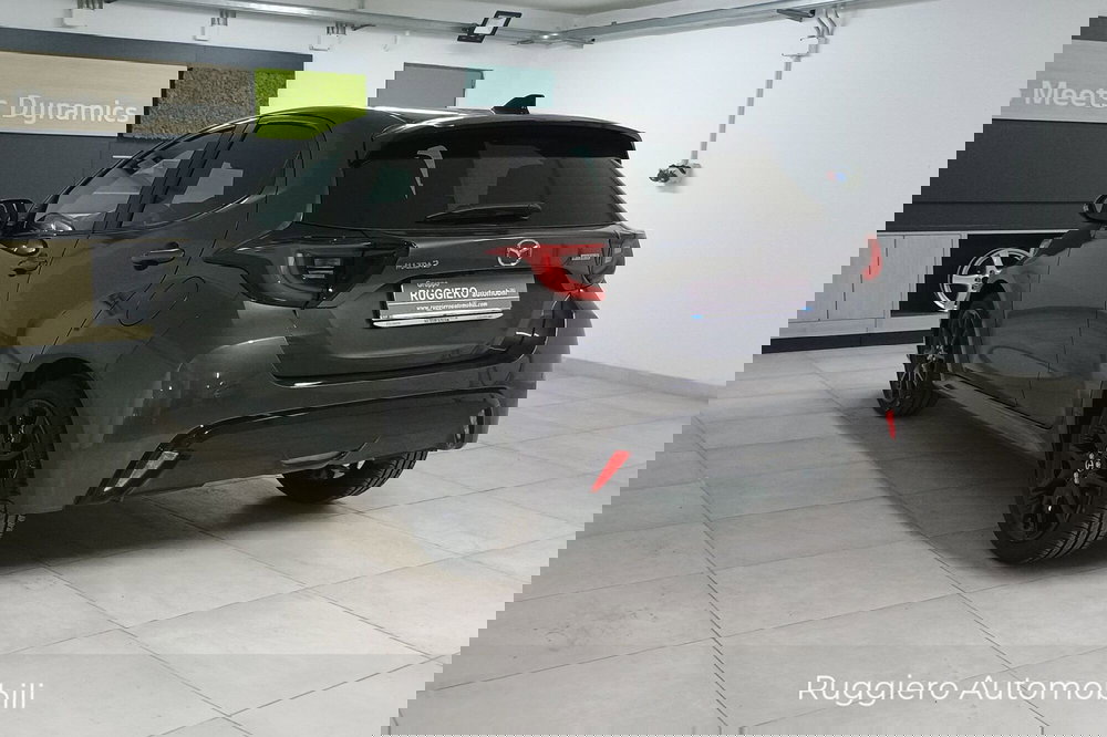 Mazda Mazda2 Hybrid nuova a Catanzaro (5)