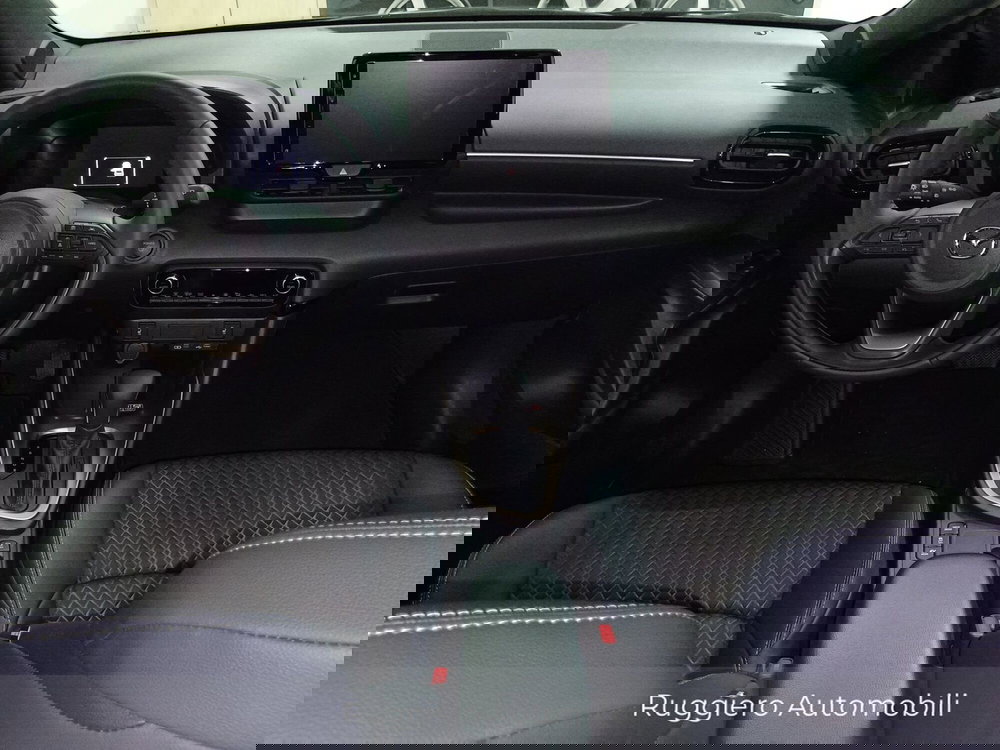 Mazda Mazda2 Hybrid nuova a Catanzaro (9)