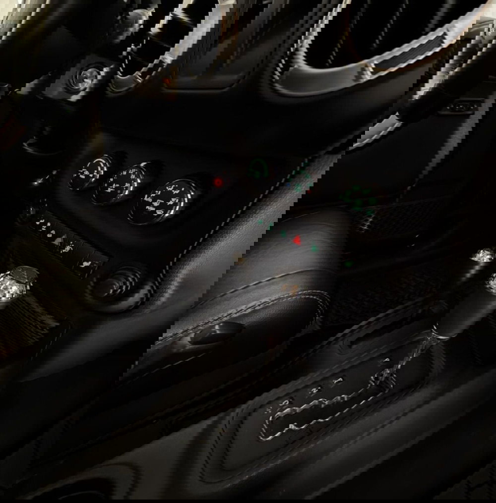 Jeep Wrangler usata a Parma (13)