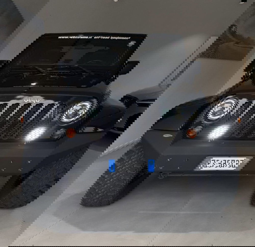 Jeep Wrangler usata a Parma (2)