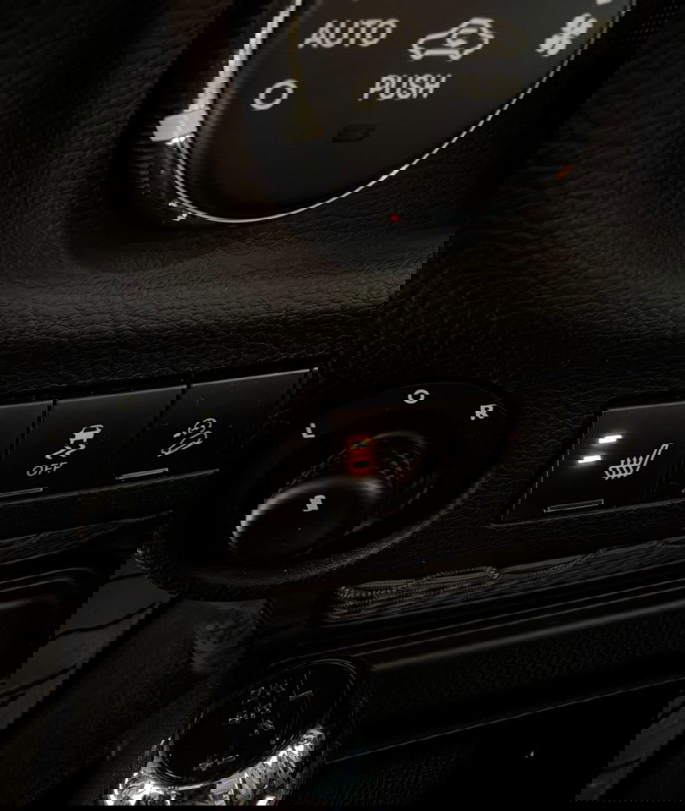 Jeep Wrangler usata a Parma (9)