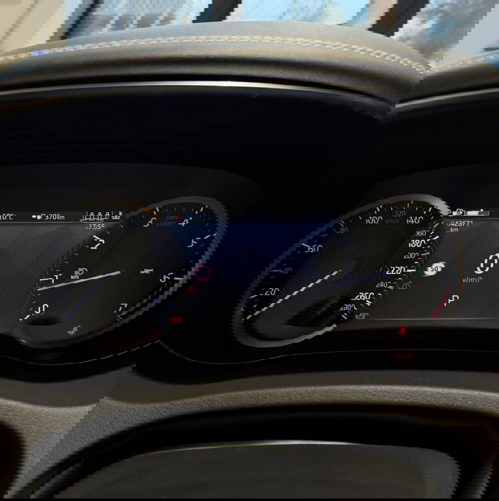 Jaguar E-Pace usata a Parma (3)